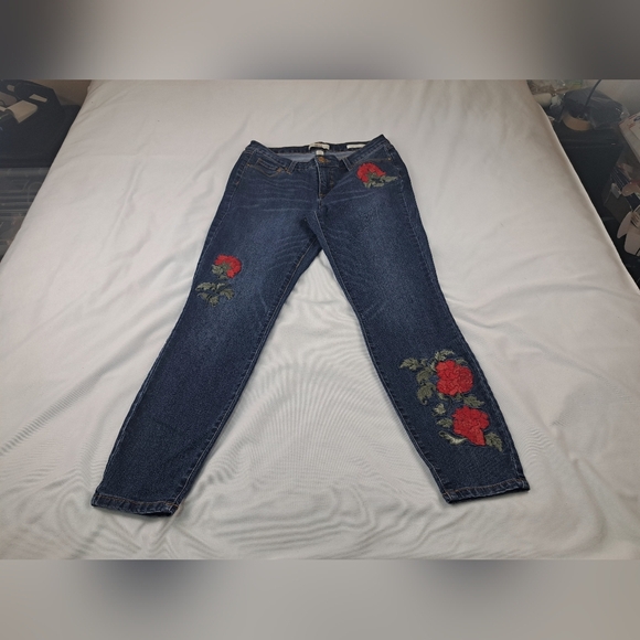 Vintage America Boho Skinny Ankle Denim Jeans Embroidered Flower Size 8/29 - Picture 8 of 13